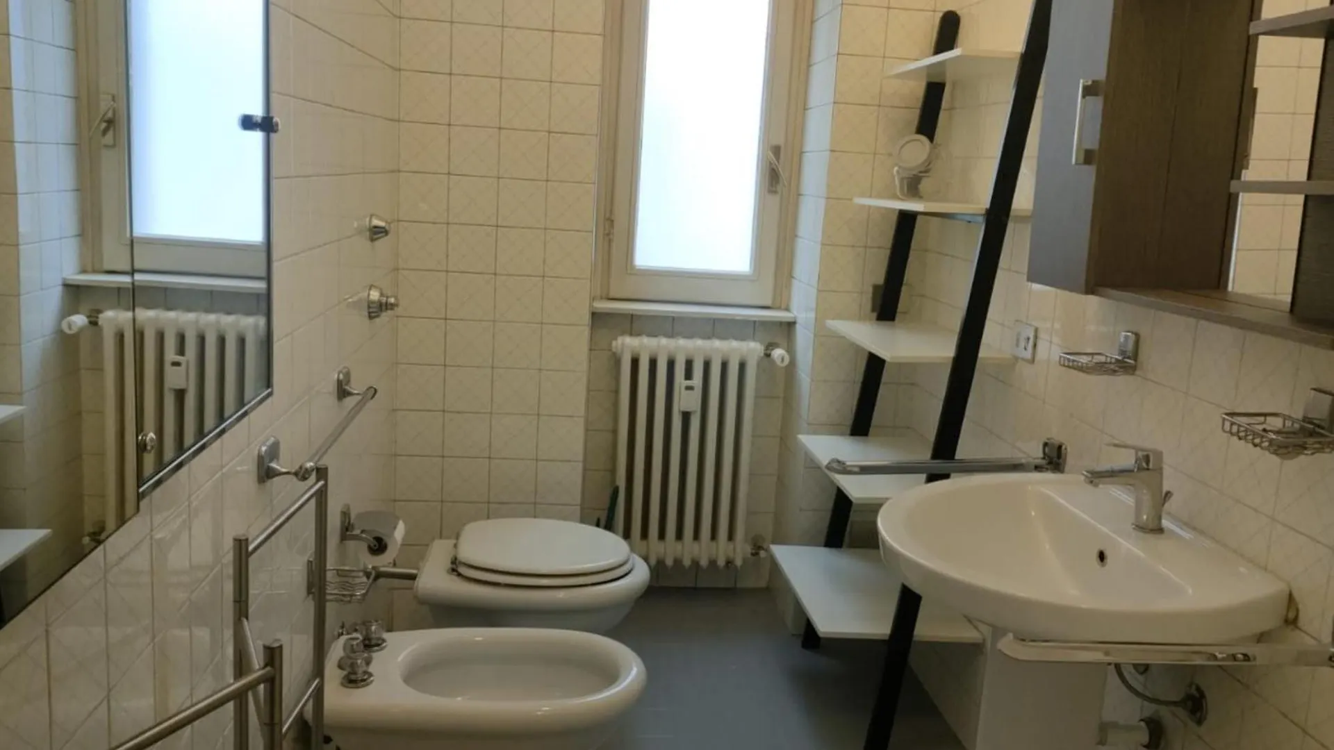 Very Big Apartments At 3 Minutes On Foot From Milan Duomo Square